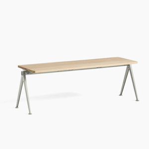 Pyramid bench 11 HAY