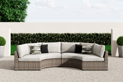 Calworth 2-Piece Outdoor Sectional